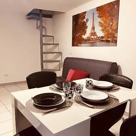 Apartmán Falcone House *