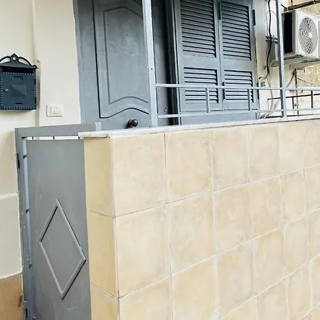 Falcone House * Νάπολη